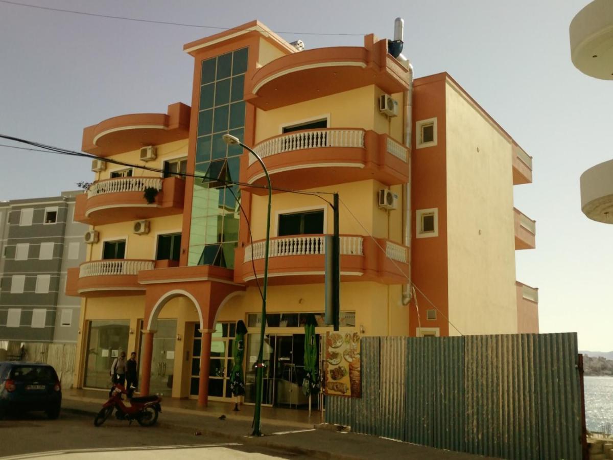 Apartment Urania_1 Sarandë Esterno foto