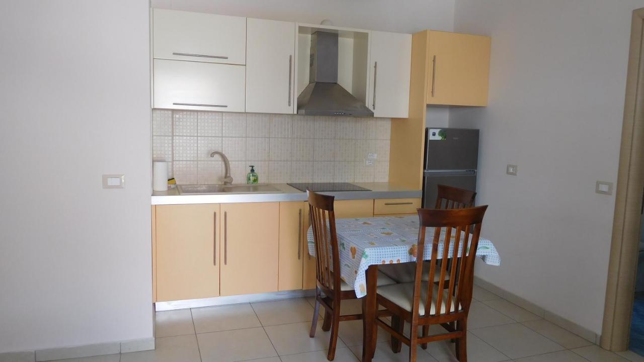 Apartment Urania_1 Sarandë Esterno foto